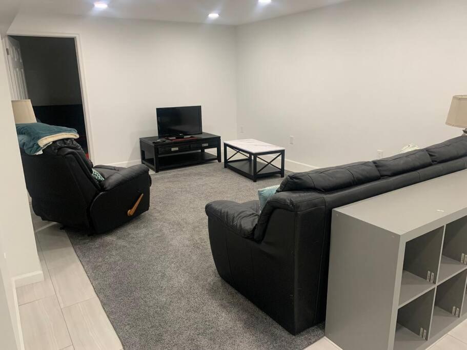 2 Bedroom Apartment- Close To Hershey Park, Hollywood Casino And Downtown Harrisburg Exteriör bild